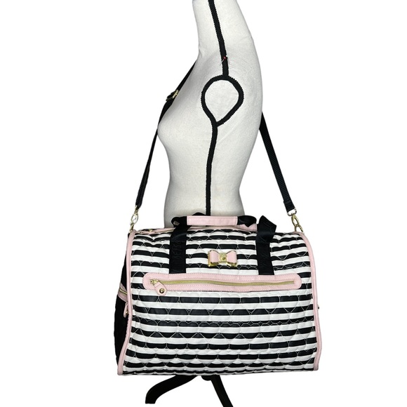 Betsey Johnson Quilted Heart Stripes Bow  Large Carry On Weekender Travel Bag - Picture 15 of 15